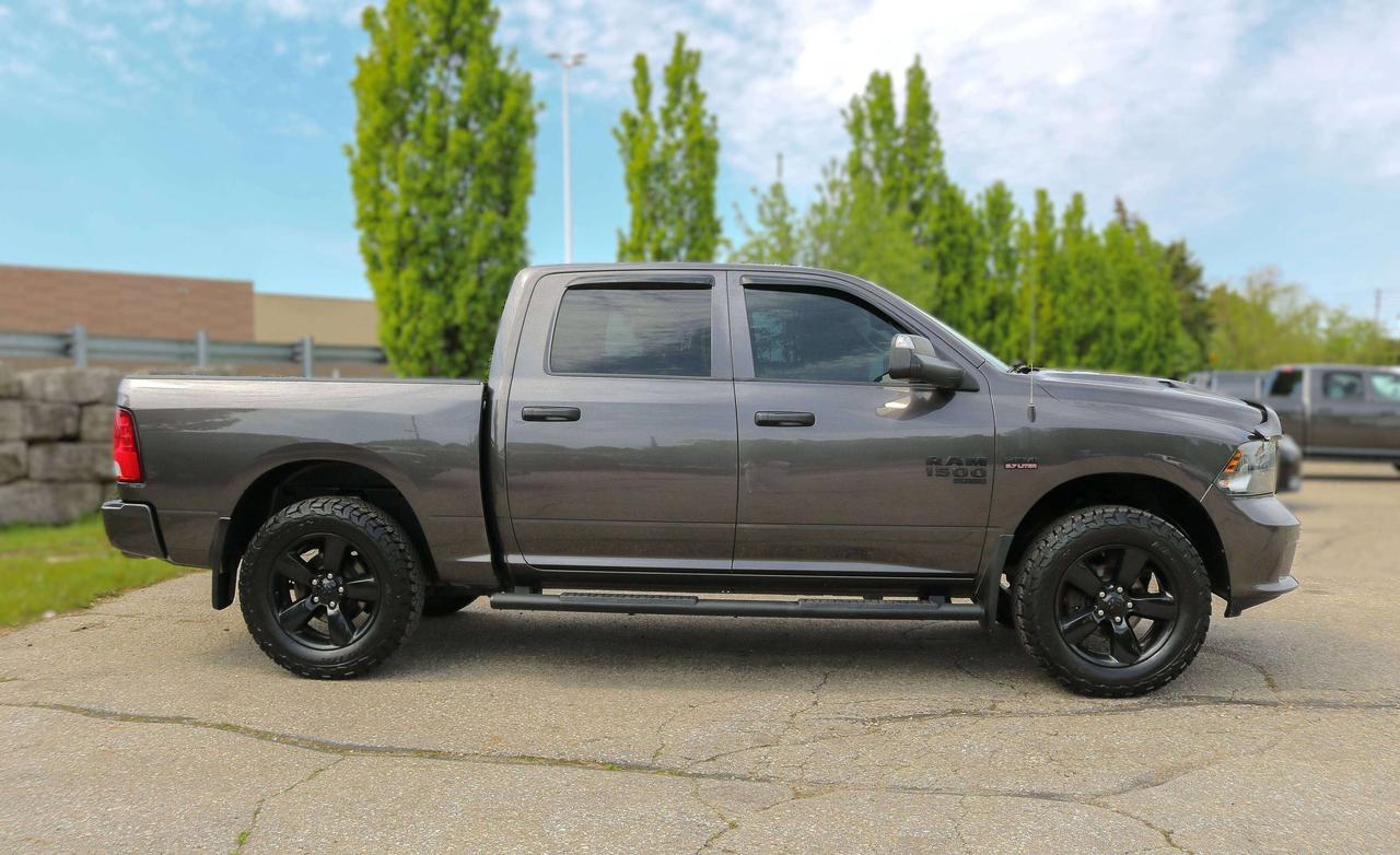 2023 RAM 1500 Classic Express 4x4 Crew Cab 5'7  Box | REMOTE START | Photo