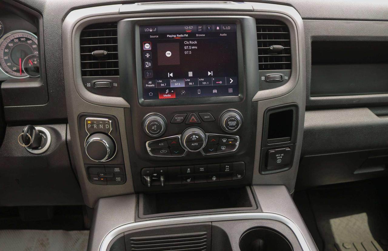 2023 RAM 1500 Classic Express 4x4 Crew Cab 5'7  Box | REMOTE START | Photo