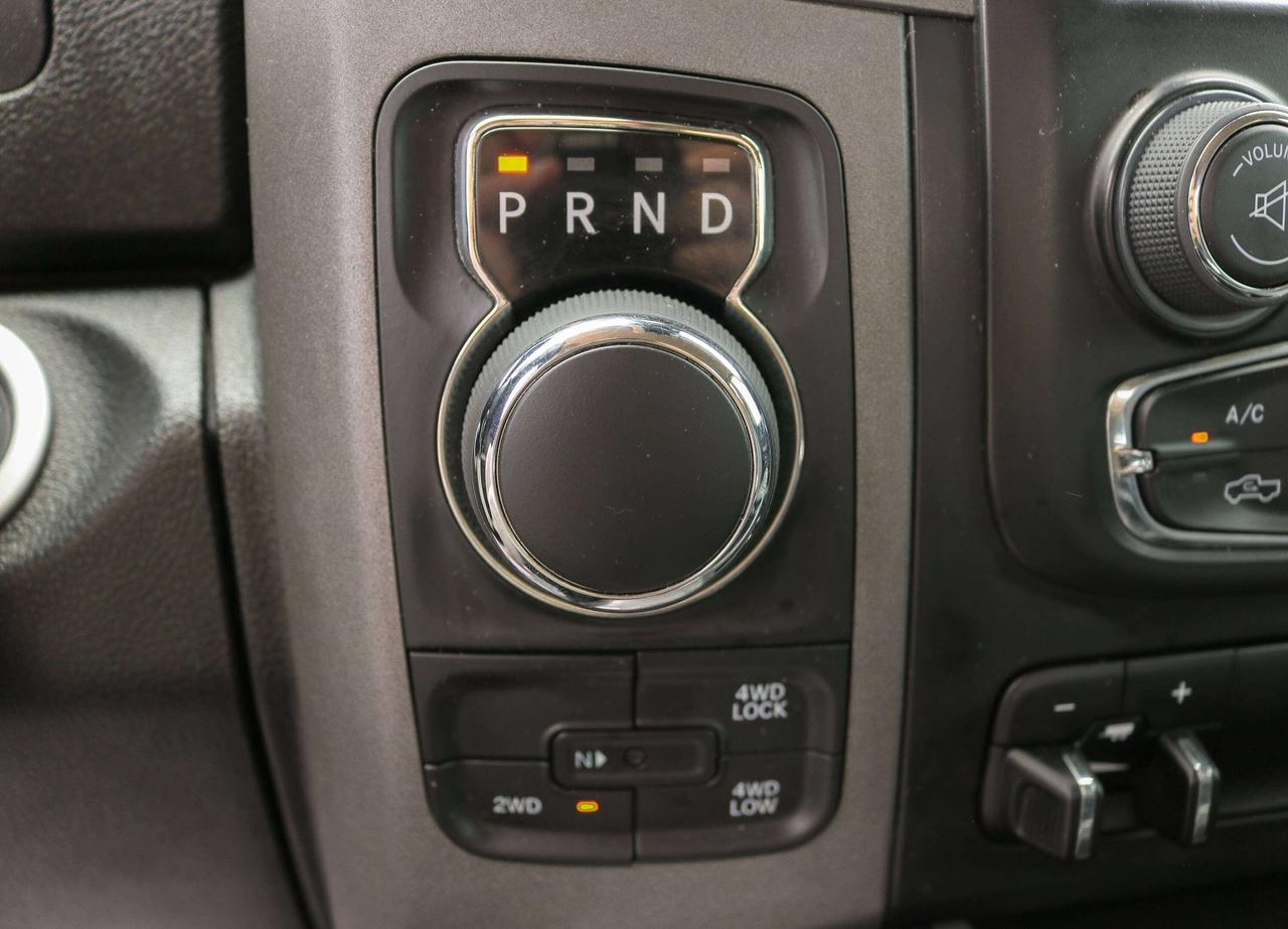 2023 RAM 1500 Classic Express 4x4 Crew Cab 5'7  Box | REMOTE START | Photo