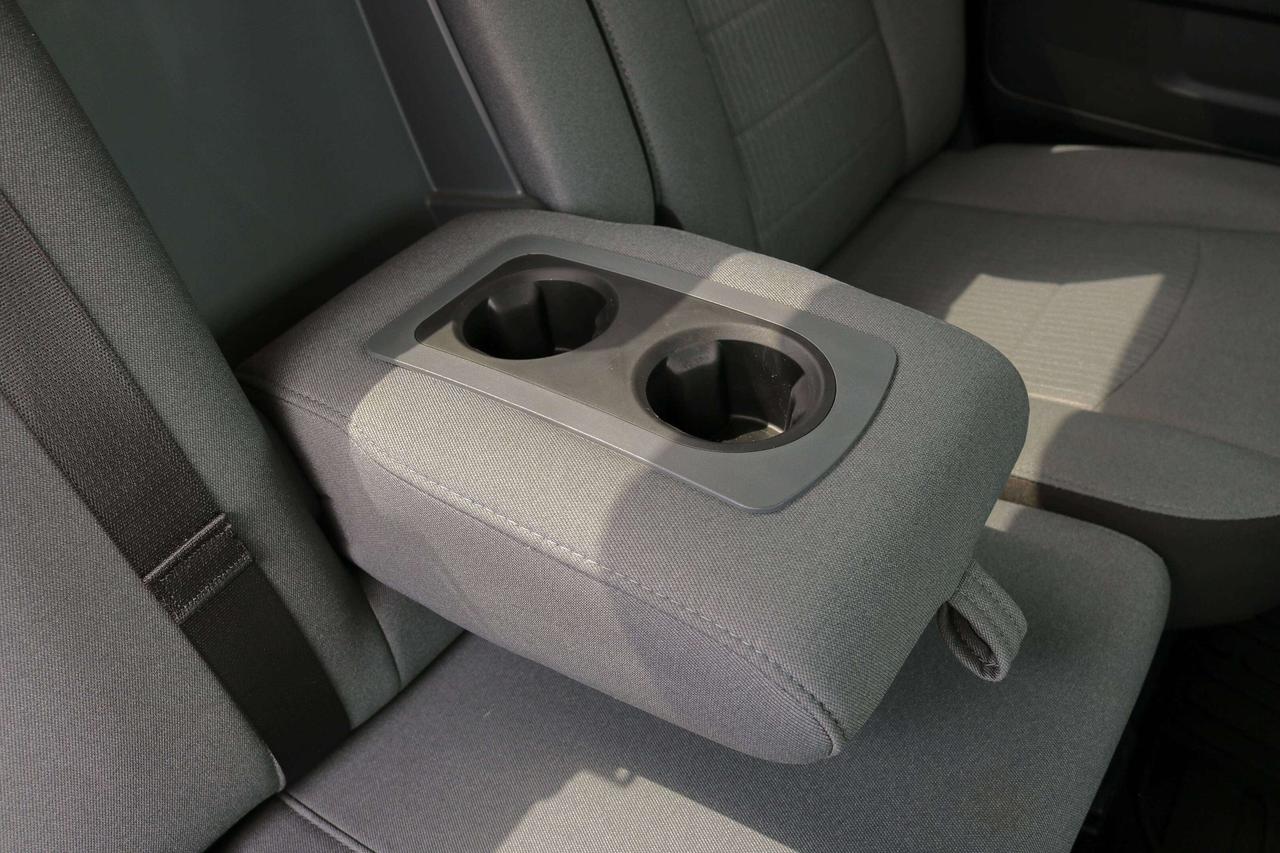 2023 RAM 1500 Classic Express 4x4 Crew Cab 5'7  Box | REMOTE START | Photo