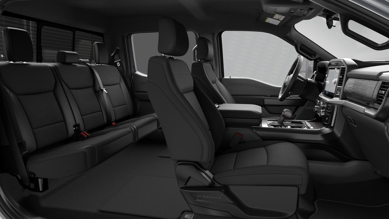 2026 Ford F-150 XLT Photo5