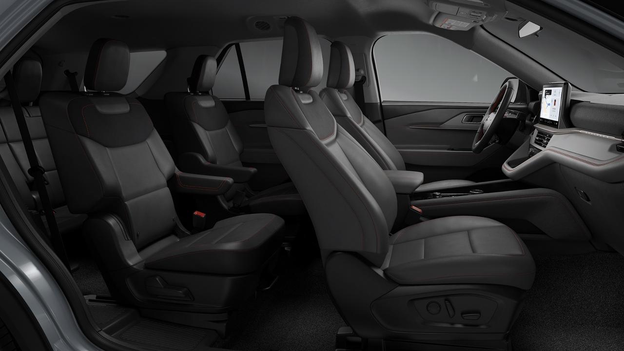 2026 Ford Explorer Active 4WD Photo5