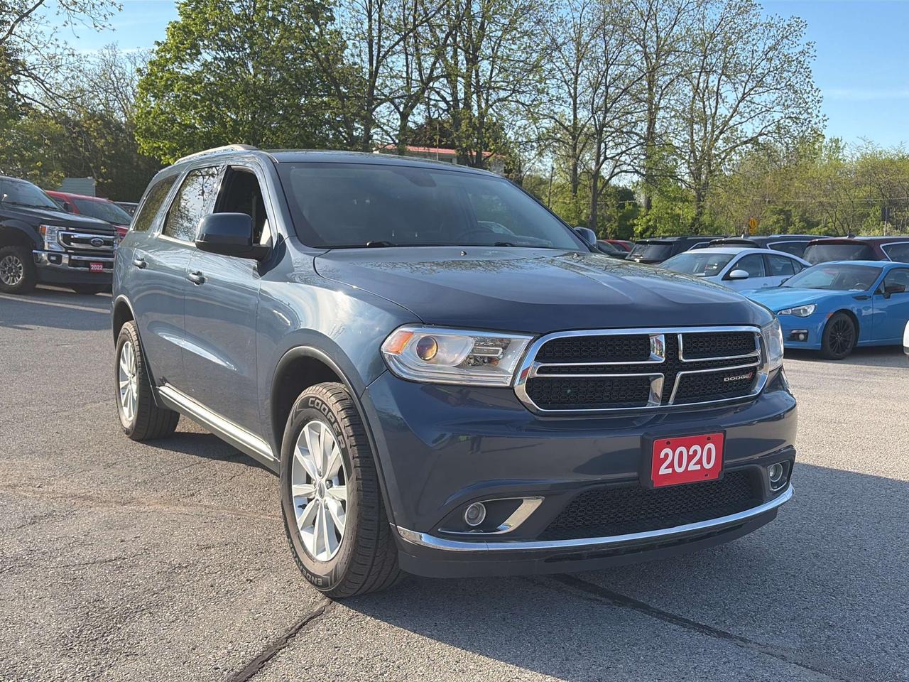 2020 Dodge Durango SXT, CLEAN CARFAX, POWER SEATS, BACK UP CAMERA! Photo