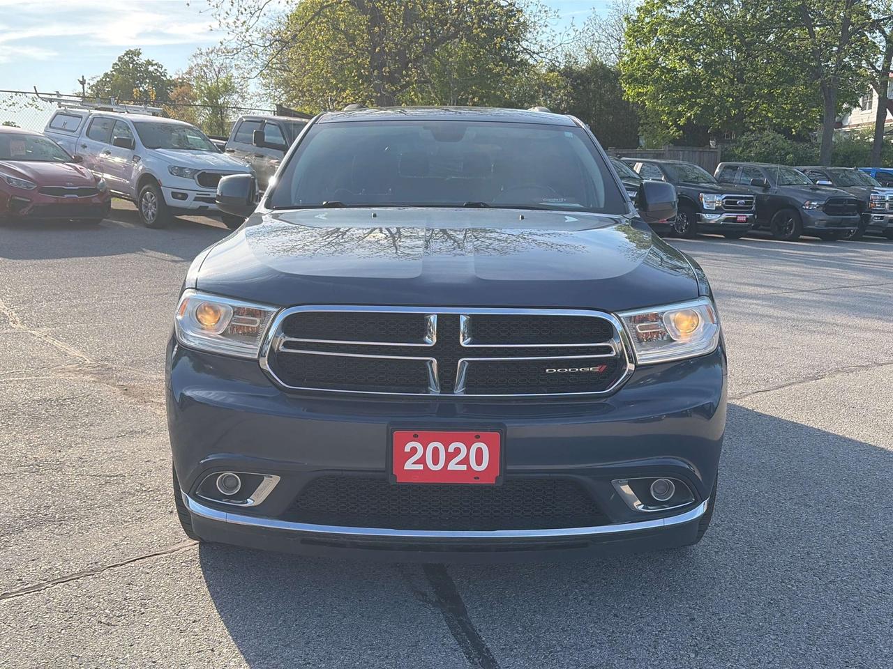 2020 Dodge Durango SXT, CLEAN CARFAX, POWER SEATS, BACK UP CAMERA! Photo