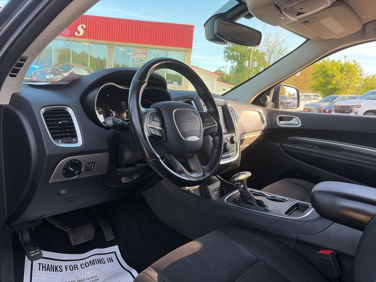 2020 Dodge Durango SXT, CLEAN CARFAX, POWER SEATS, BACK UP CAMERA! Photo