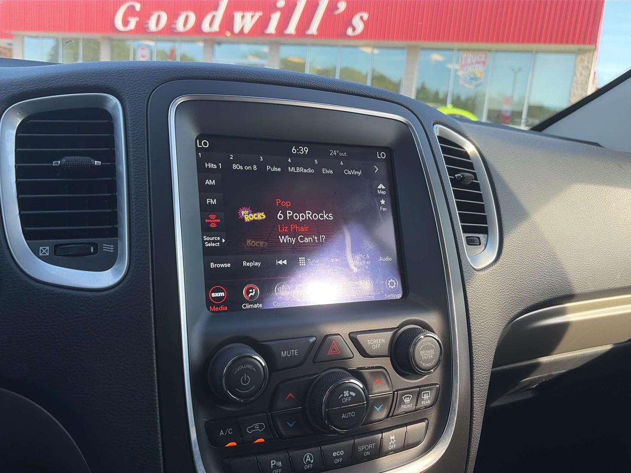 2020 Dodge Durango SXT, CLEAN CARFAX, POWER SEATS, BACK UP CAMERA! - Photo #21