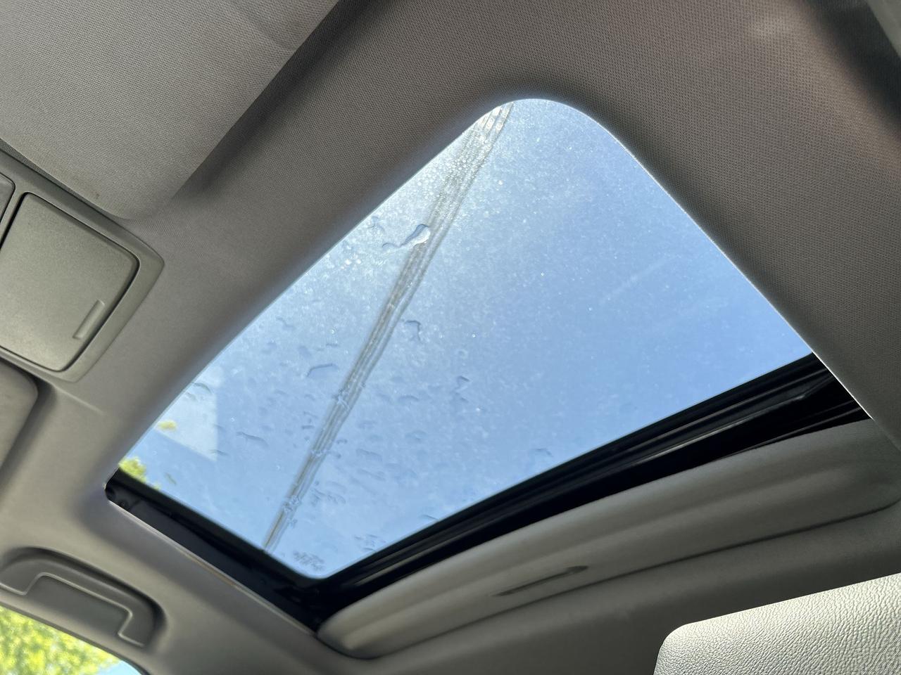 2019 Honda CR-V EX-L AWD | HTD LEATHER | SUNROOF | CARPLAY | A/C Photo2