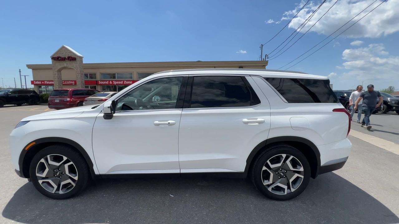 2023 Hyundai PALISADE AWD | 8-PASS | SUNROOF | HTD SEATS | CARPLAY | NAV Photo