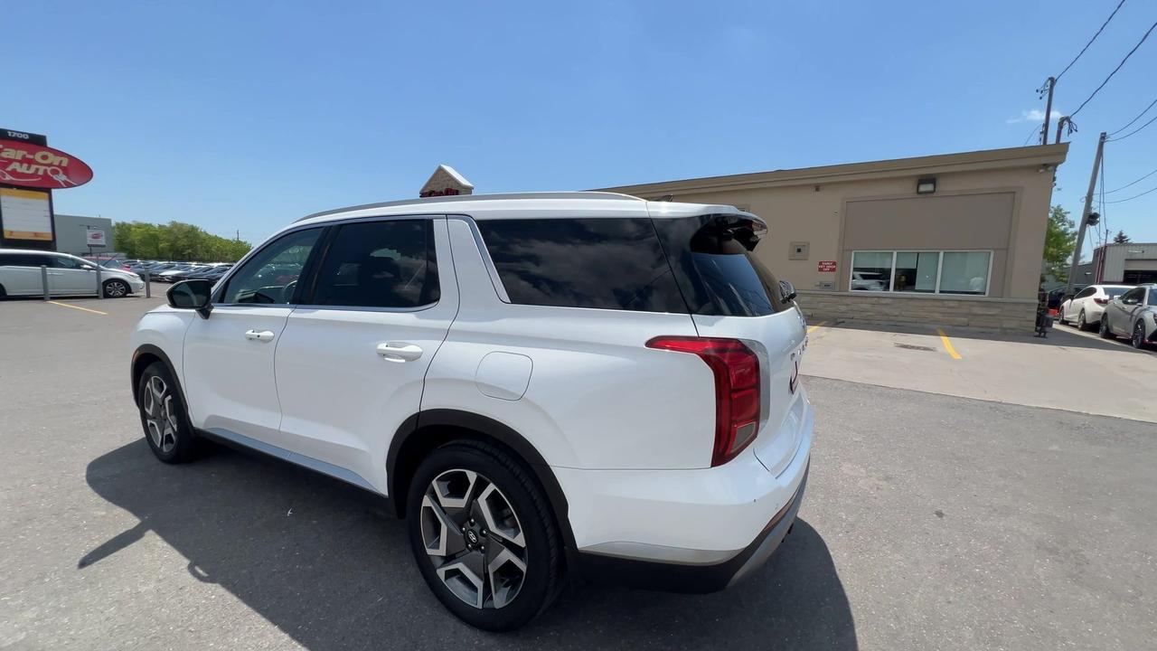 2023 Hyundai PALISADE AWD | 8-PASS | SUNROOF | HTD SEATS | CARPLAY | NAV Photo