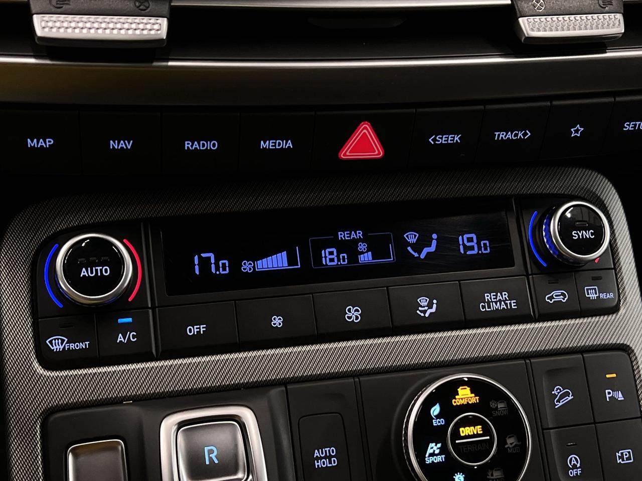 2023 Hyundai PALISADE AWD | 8-PASS | SUNROOF | HTD SEATS | CARPLAY | NAV Photo