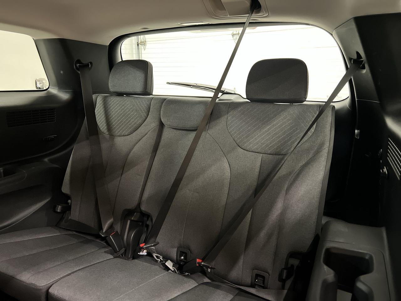 2023 Hyundai PALISADE AWD | 8-PASS | SUNROOF | HTD SEATS | CARPLAY | NAV Photo