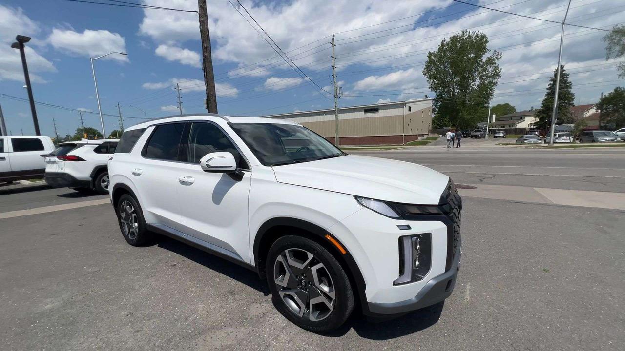 2023 Hyundai PALISADE AWD | 8-PASS | SUNROOF | HTD SEATS | CARPLAY | NAV Photo