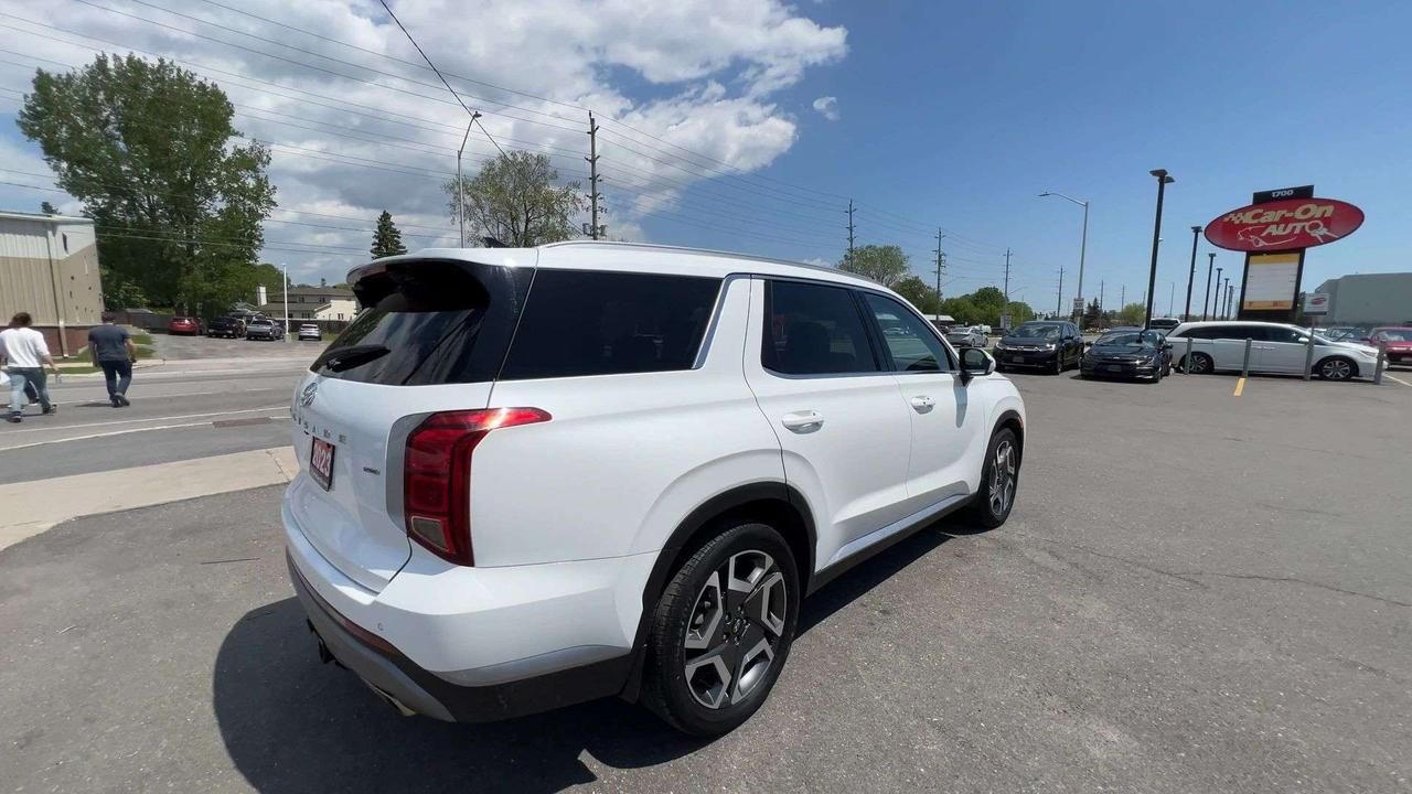 2023 Hyundai PALISADE AWD | 8-PASS | SUNROOF | HTD SEATS | CARPLAY | NAV Photo