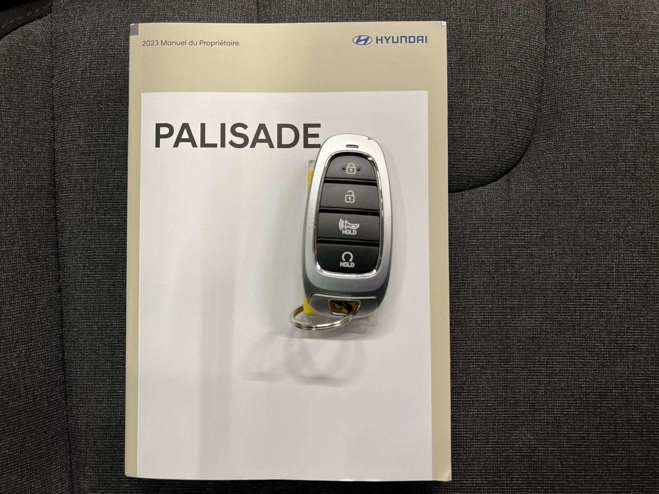 2023 Hyundai PALISADE AWD | 8-PASS | SUNROOF | HTD SEATS | CARPLAY | NAV Photo