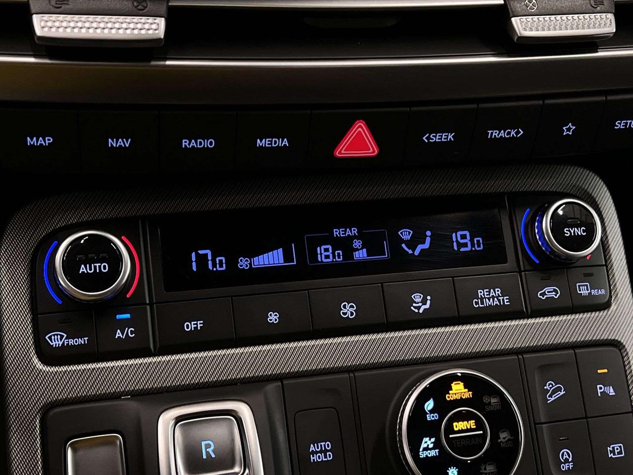 2023 Hyundai PALISADE AWD | 8-PASS | SUNROOF | HTD SEATS | CARPLAY | NAV Photo