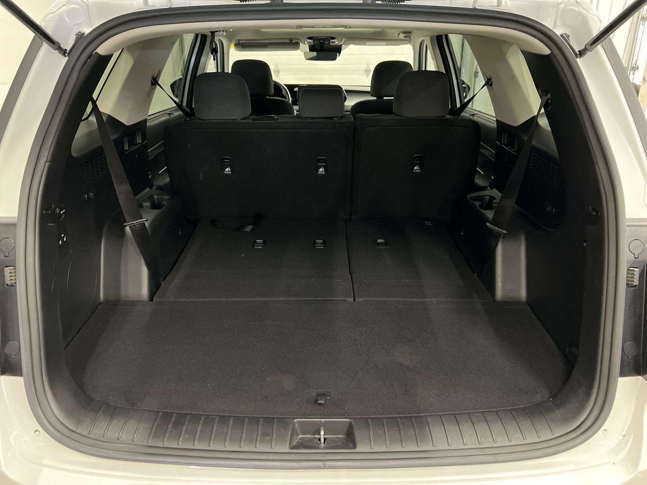 2023 Hyundai PALISADE AWD | 8-PASS | SUNROOF | HTD SEATS | CARPLAY | NAV Photo