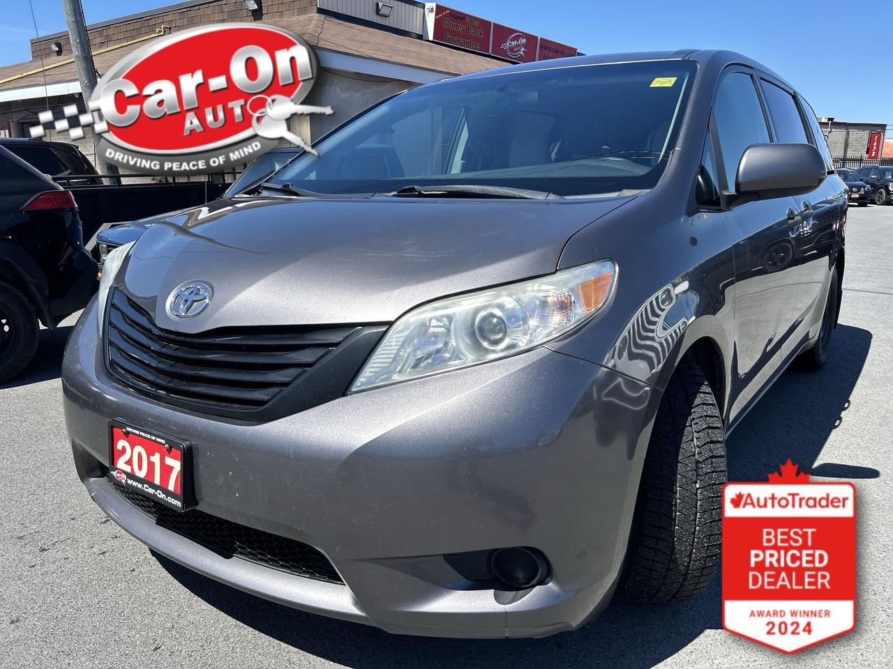 Used 2017 Toyota Sienna 5DR 7-PASS FWD for sale in Ottawa, ON