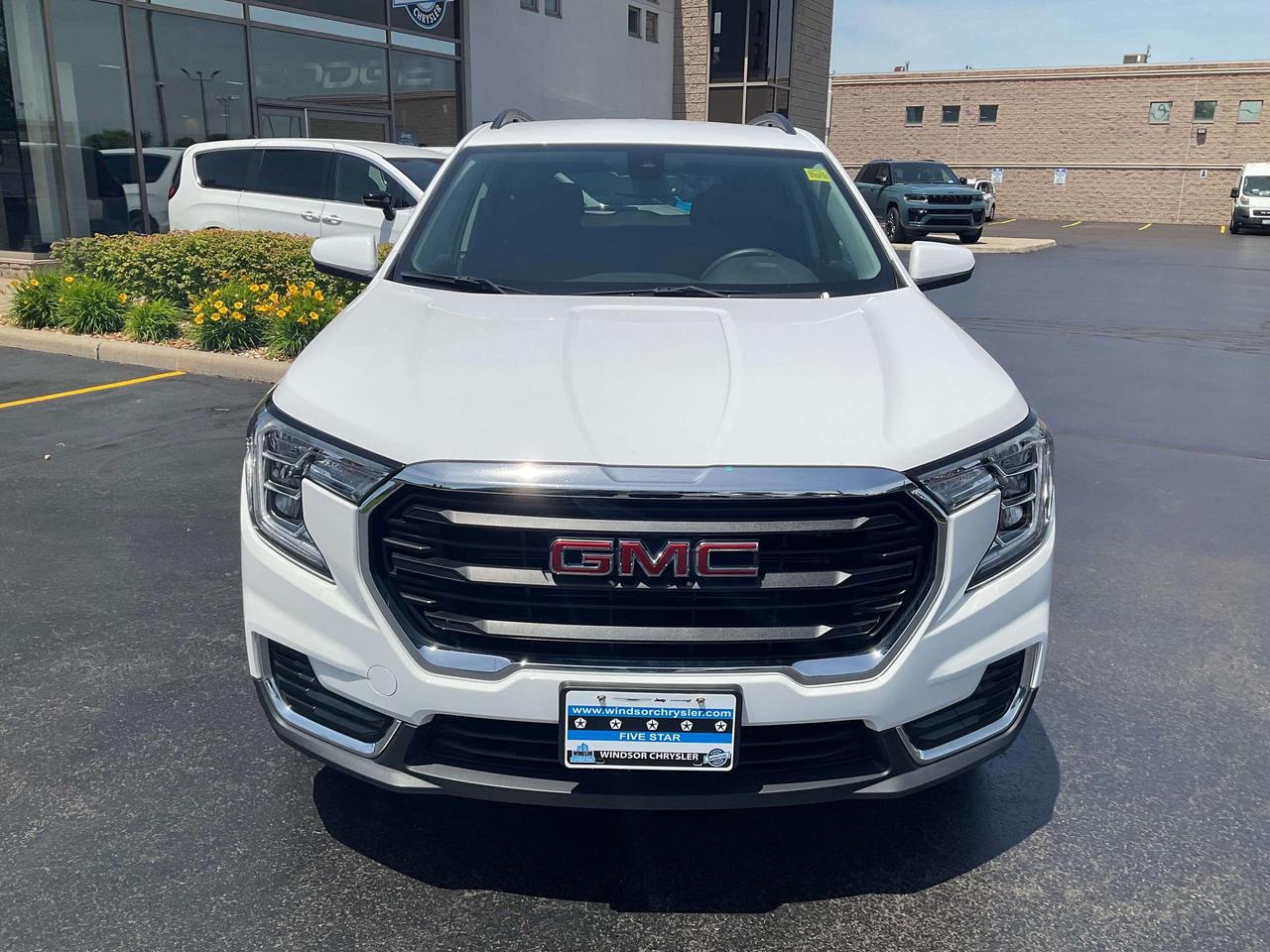 2024 GMC Terrain SLE Photo