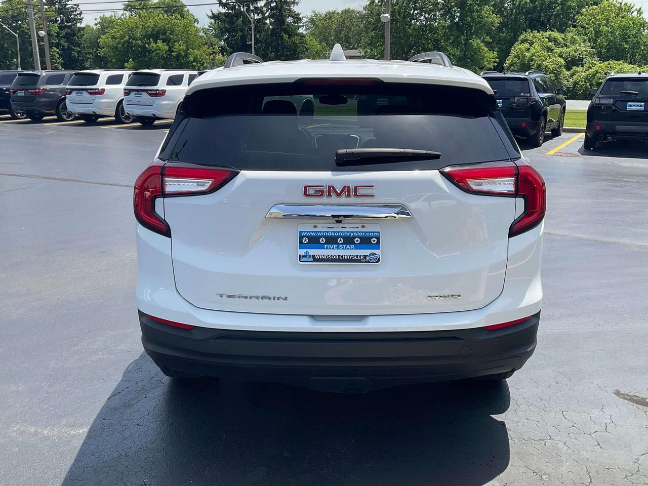 2024 GMC Terrain SLE Photo