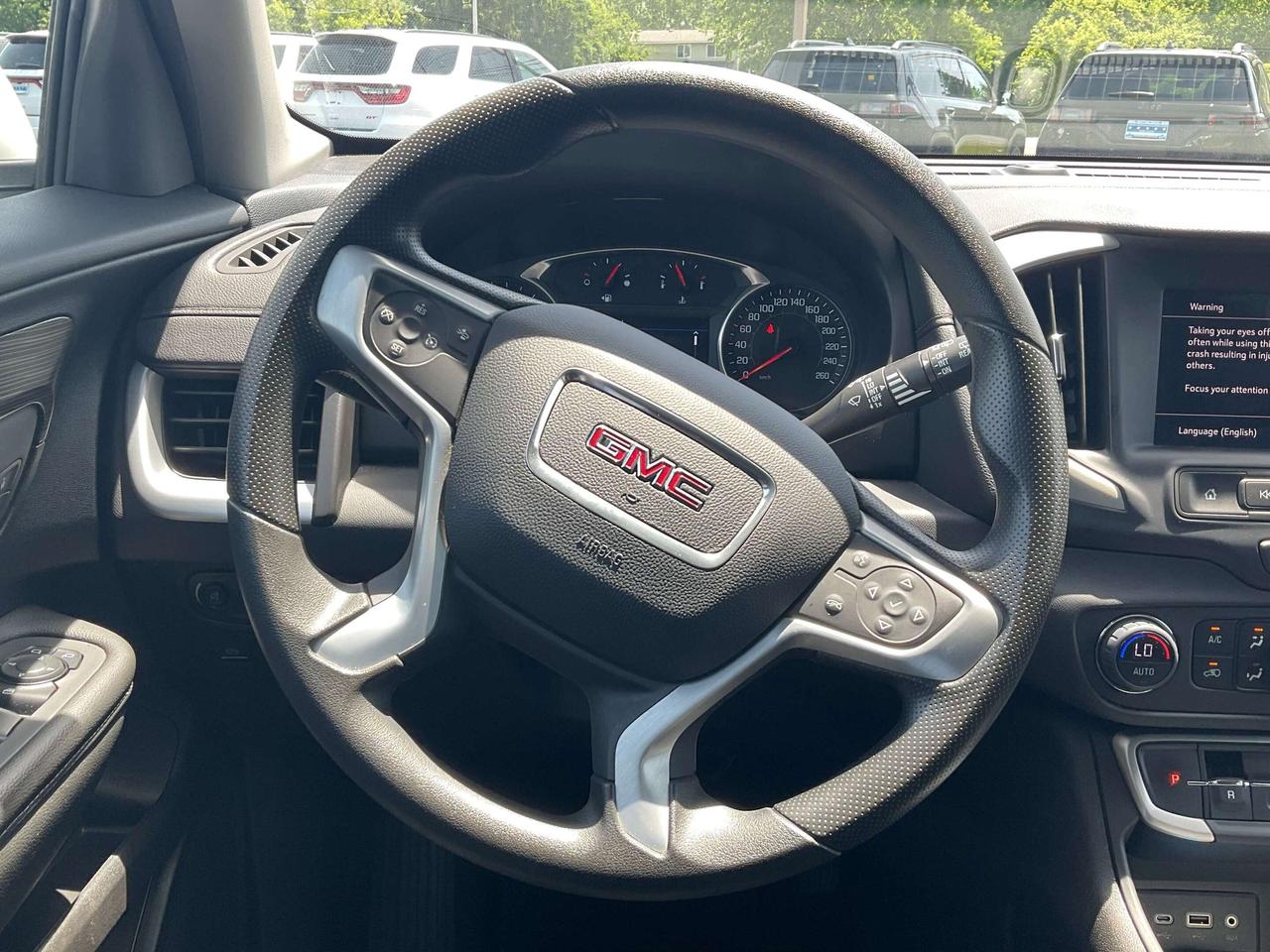 2024 GMC Terrain SLE Photo