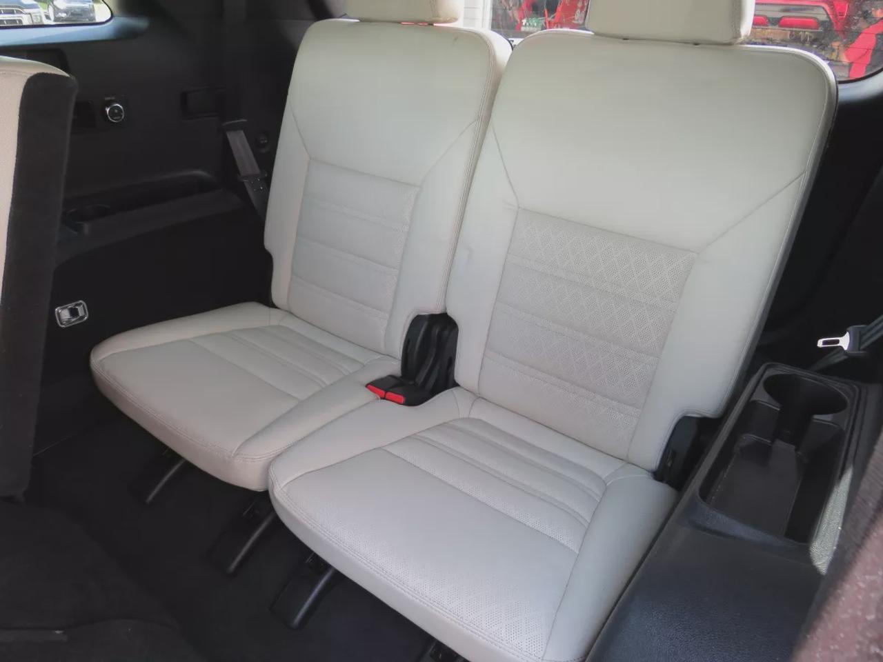 2018 Kia Sorento SX V6 | Clean Carfax | 7 Passenger | Alloy Rims | Leather | Navigation | Panoramic Sunroof | Heated Front/Rear Seats | Photo
