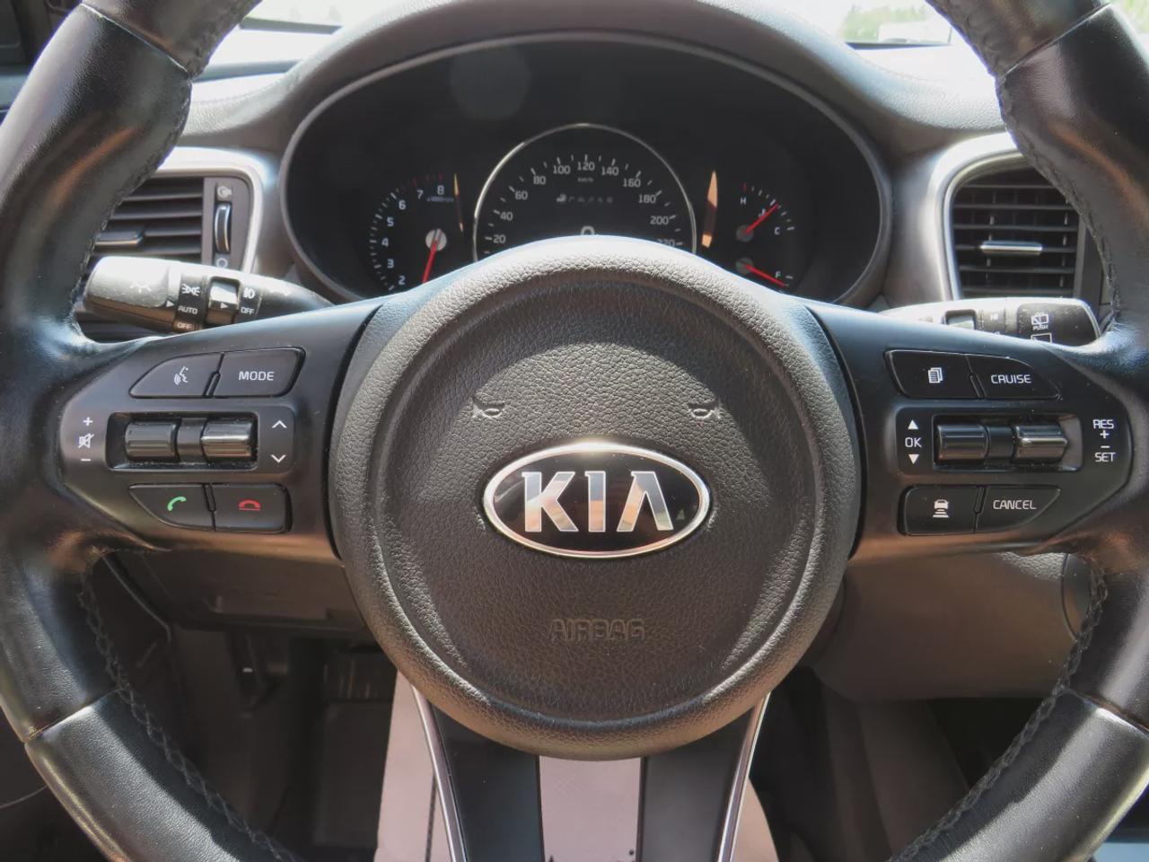 2018 Kia Sorento SX V6 | Clean Carfax | 7 Passenger | Alloy Rims | Leather | Navigation | Panoramic Sunroof | Heated Front/Rear Seats | Photo