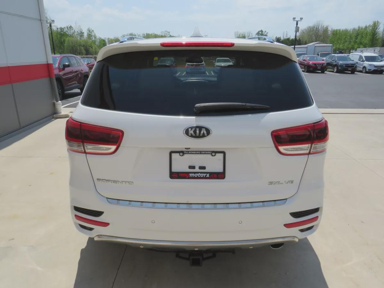 2018 Kia Sorento SX V6 | Clean Carfax | 7 Passenger | Alloy Rims | Leather | Navigation | Panoramic Sunroof | Heated Front/Rear Seats | Photo