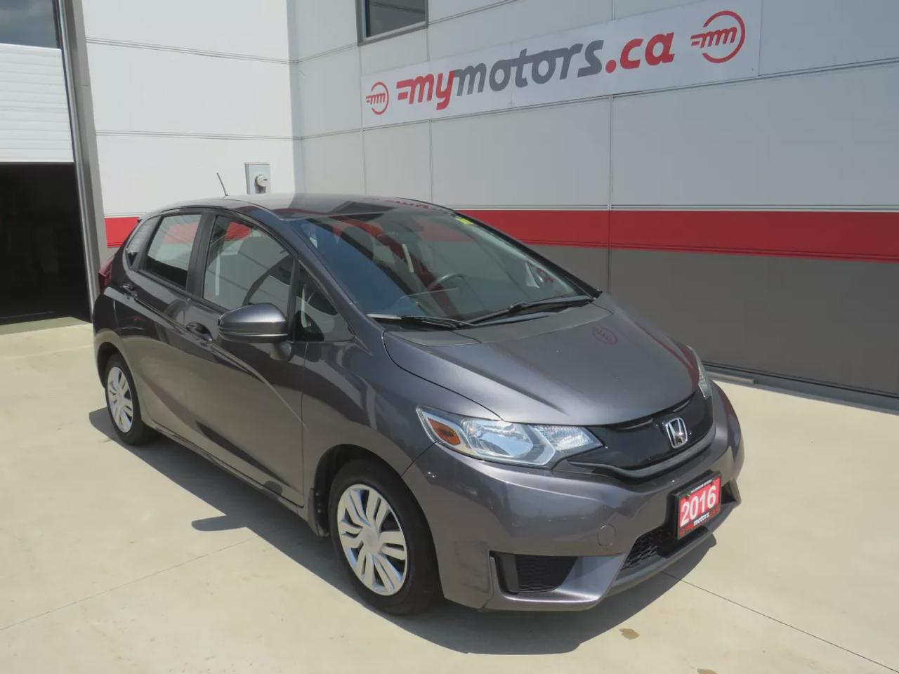 2016 Honda Fit LX | Clean Carfax | Digital Touchscreen | Reverse Camera | AC | Cruise Control | USB and HDMI| Heate