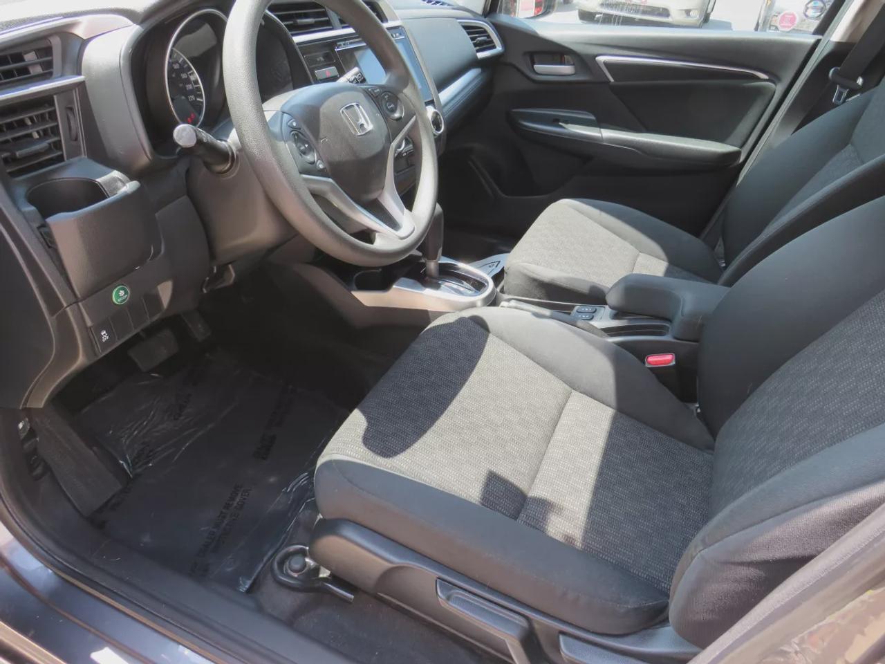 2016 Honda Fit LX | Clean Carfax | Digital Touchscreen | Reverse Camera | AC | Cruise Control | USB and HDMI| Heated Seats | Photo