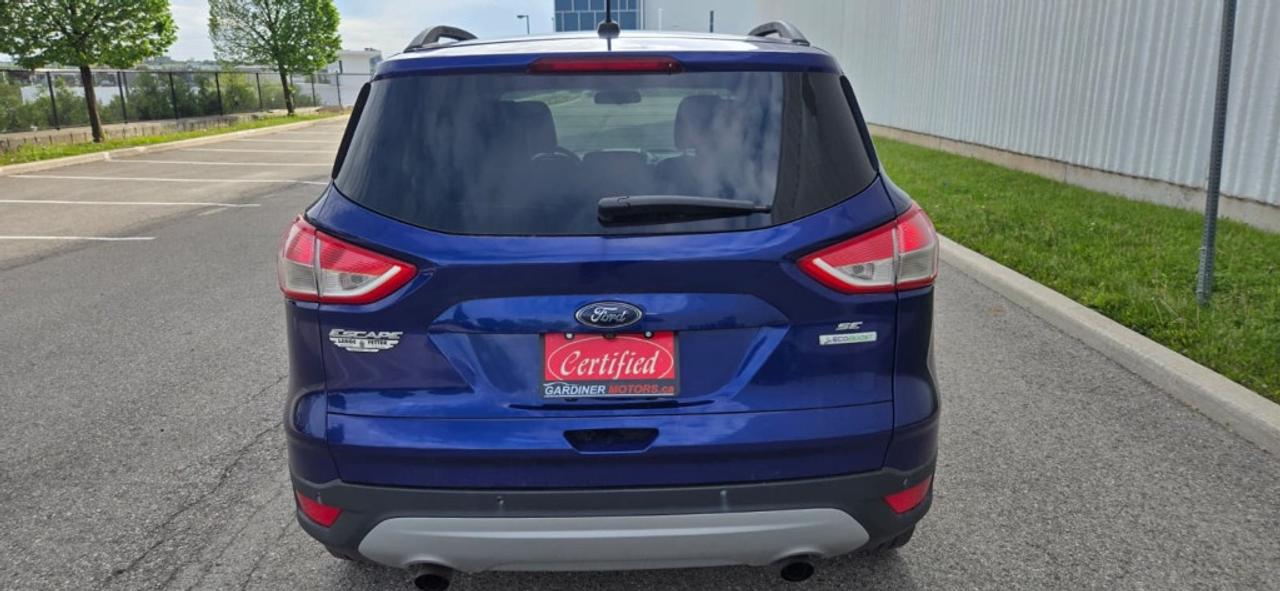 2015 Ford Escape SE 4dr Front-wheel Drive Automatic Photo