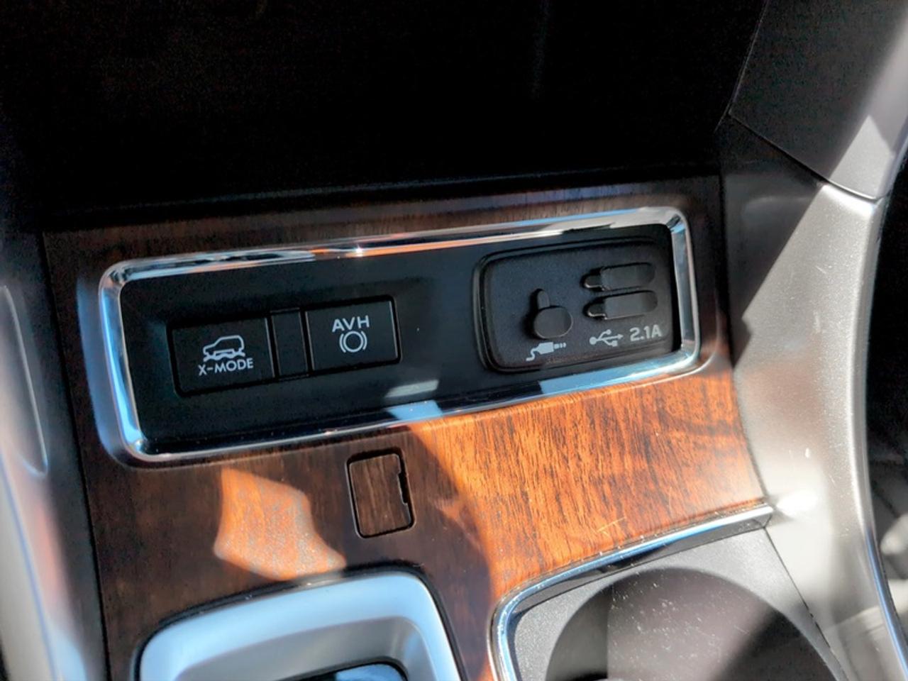 2019 Subaru ASCENT Premier  **CLEAN CARFAX** Photo