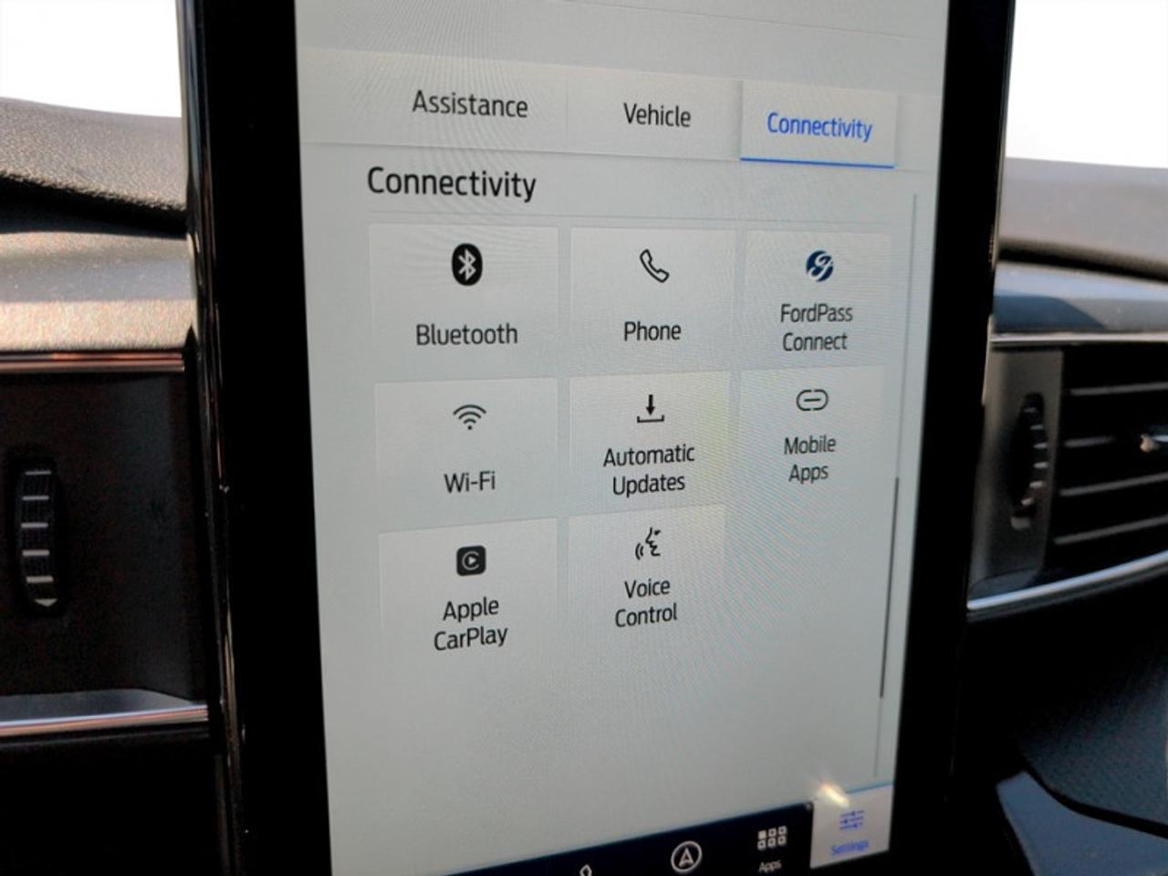 2022 Ford Explorer ST w/Premium Tech Pkg Photo