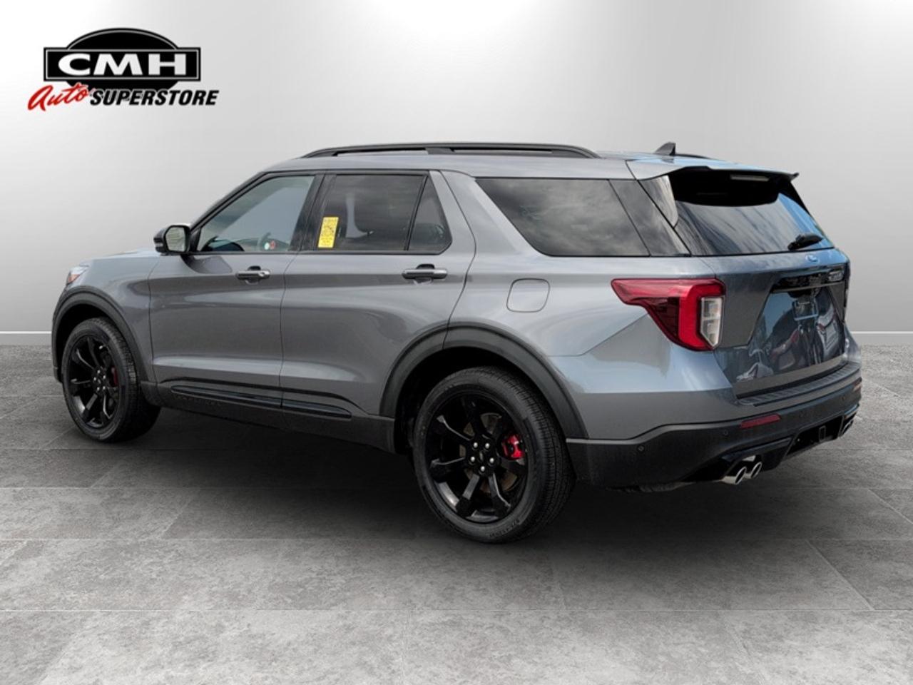2022 Ford Explorer ST w/Premium Tech Pkg  *LOW MILEAGE* Photo2