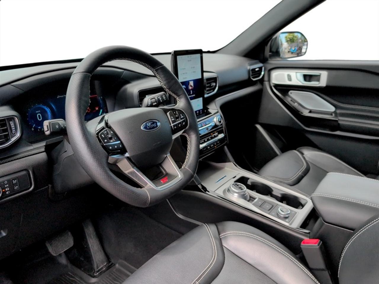 2022 Ford Explorer ST w/Premium Tech Pkg  *LOW MILEAGE* Photo