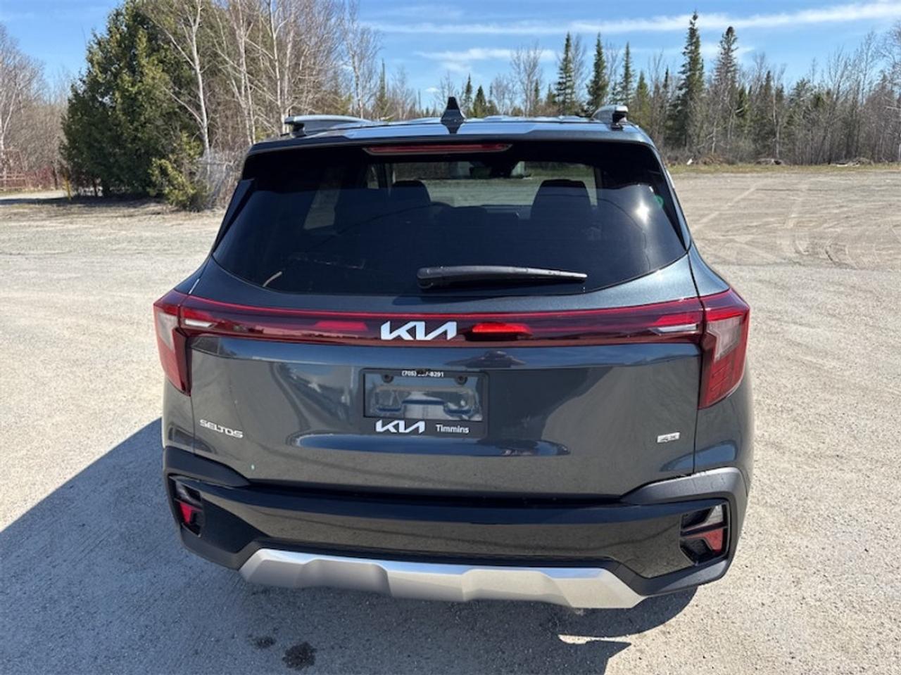 2026 Kia Seltos SX  Heads Up Display - $278 B/W Photo