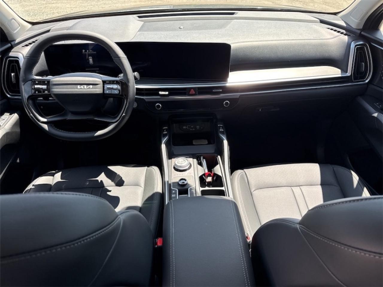 2026 Kia Sorento Hybrid EX  6 Passenger - $338 B/W Photo3