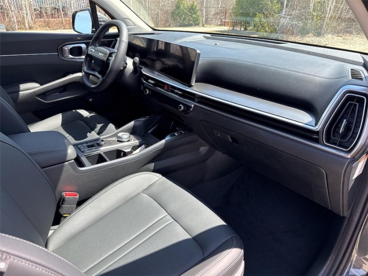 2026 Kia Sorento Hybrid EX  6 Passenger - $338 B/W Photo