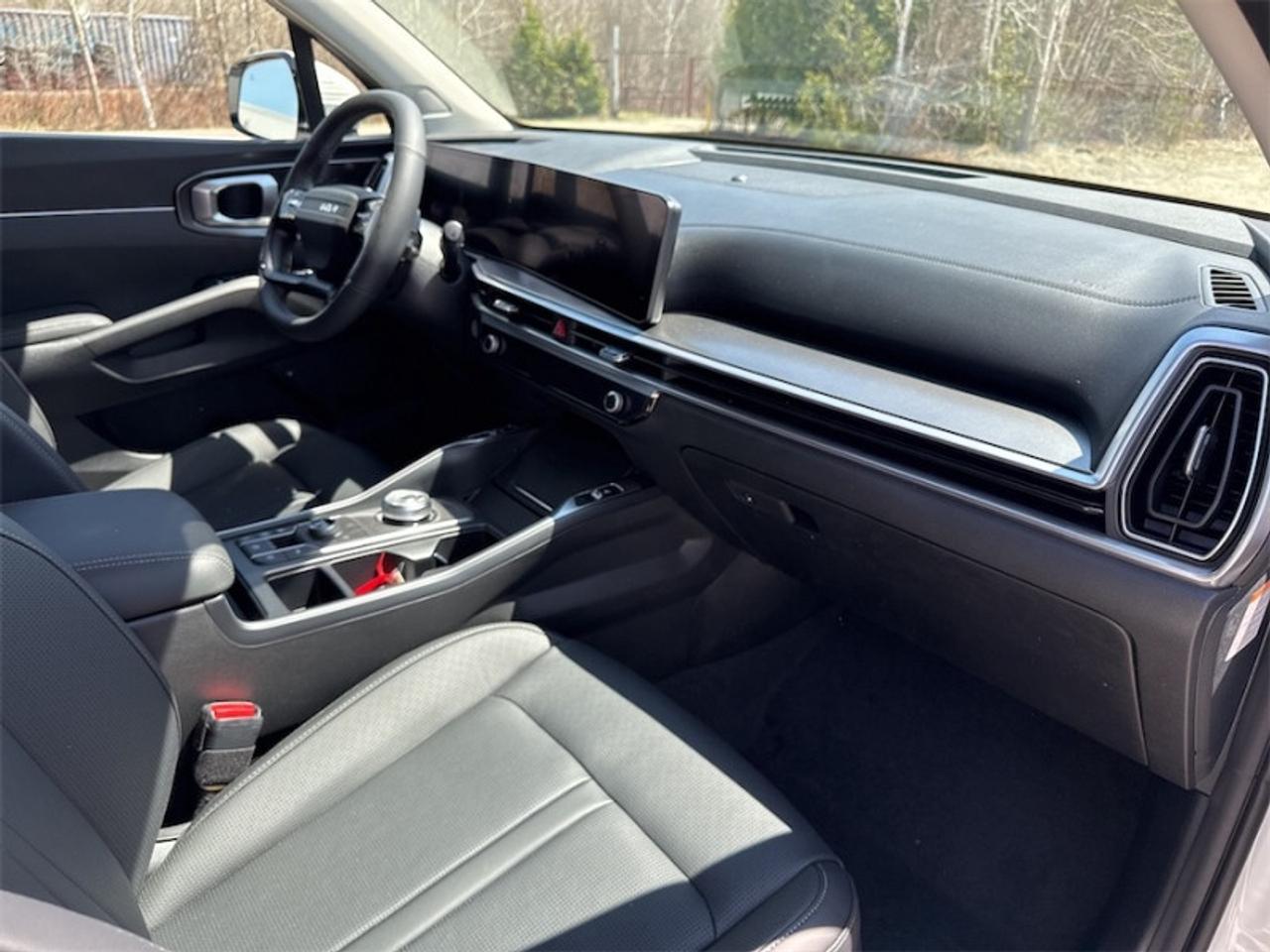 2026 Kia Sorento Hybrid EX  6 Passenger - $338 B/W Photo
