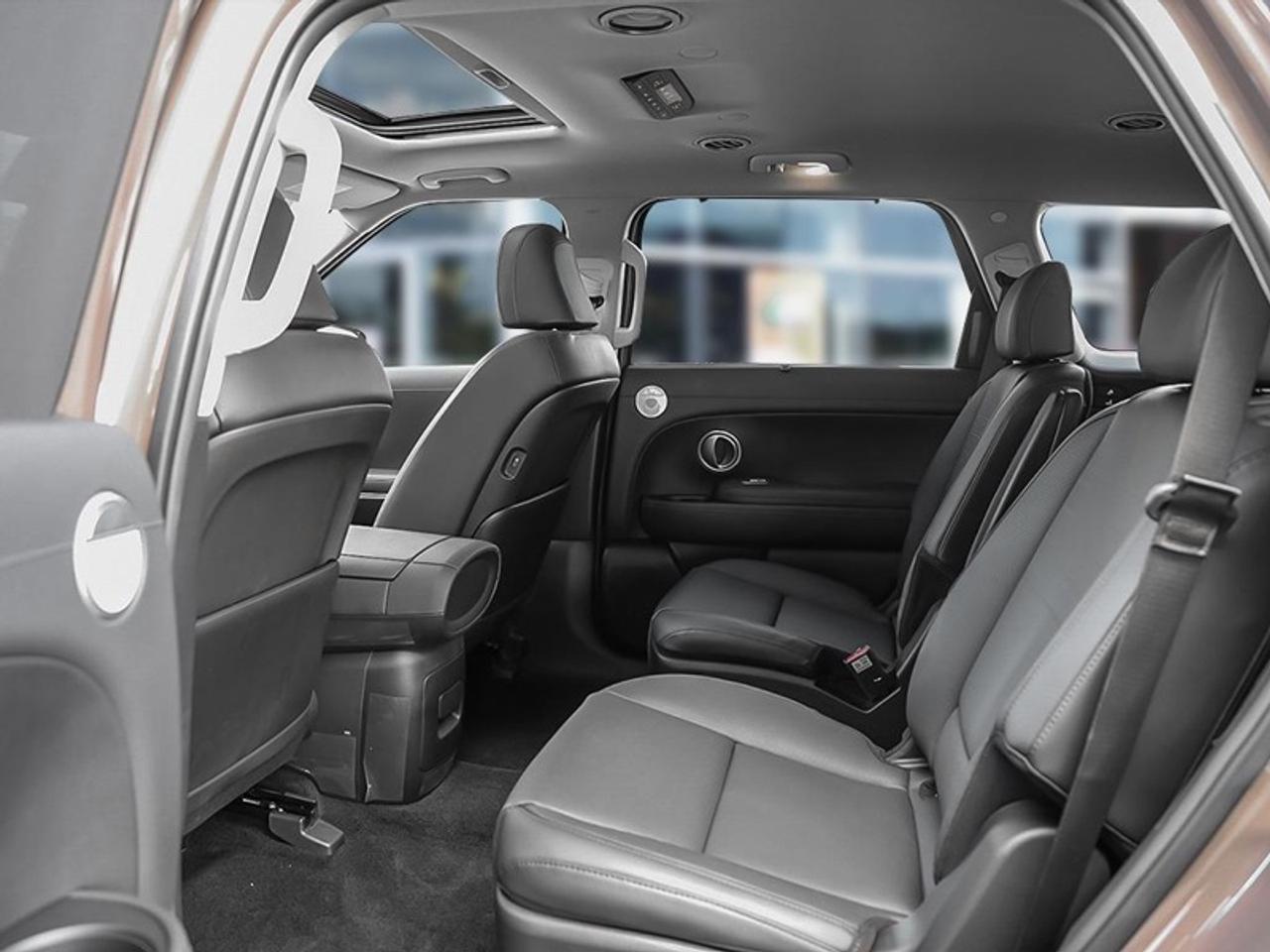 2026 Hyundai Palisade Hybrid Luxury 7-Passenger  - $206.90 /Wk Photo