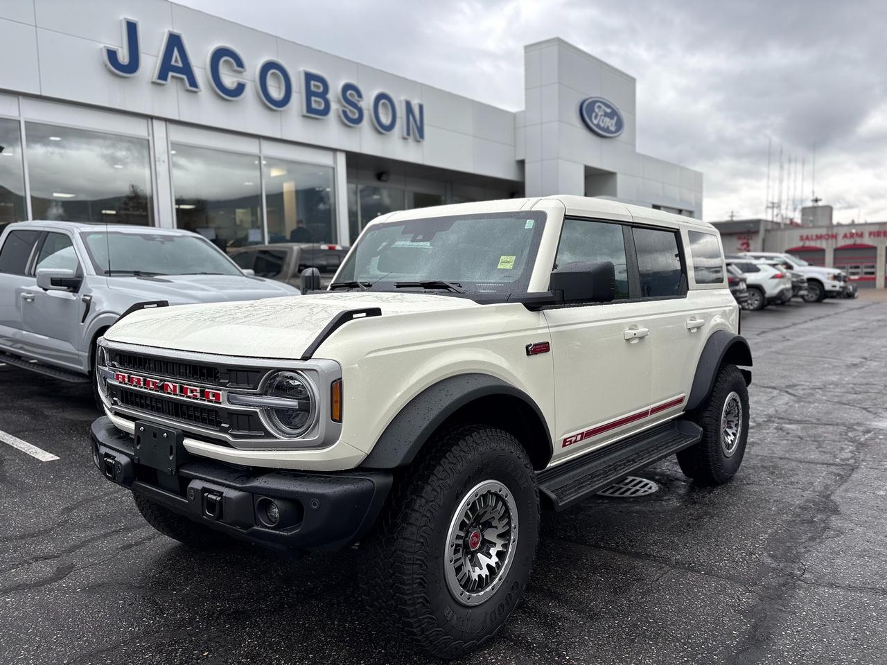 2026 Ford Bronco Outer Banks Photo0