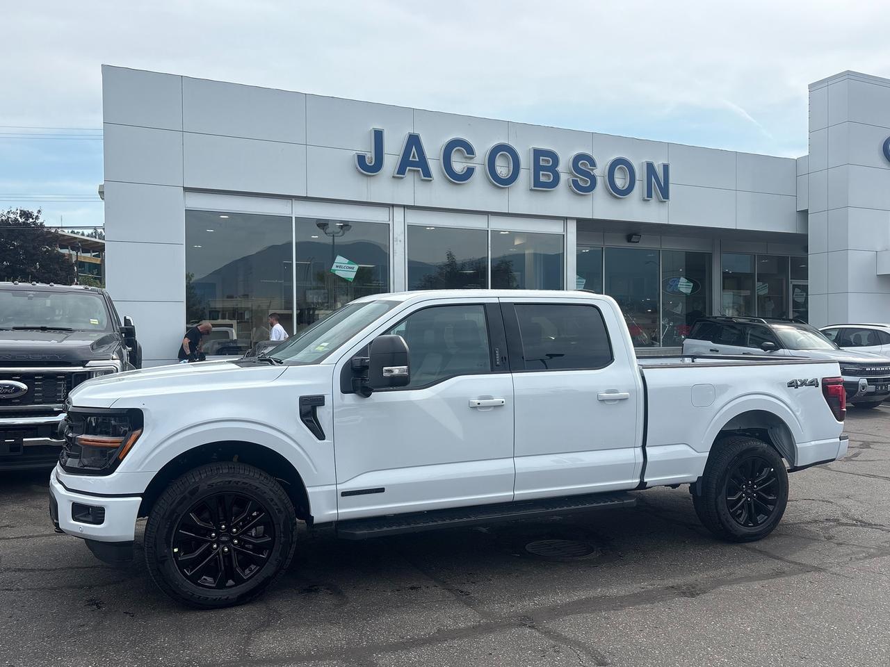 2026 Ford F-150 XLT Photo1