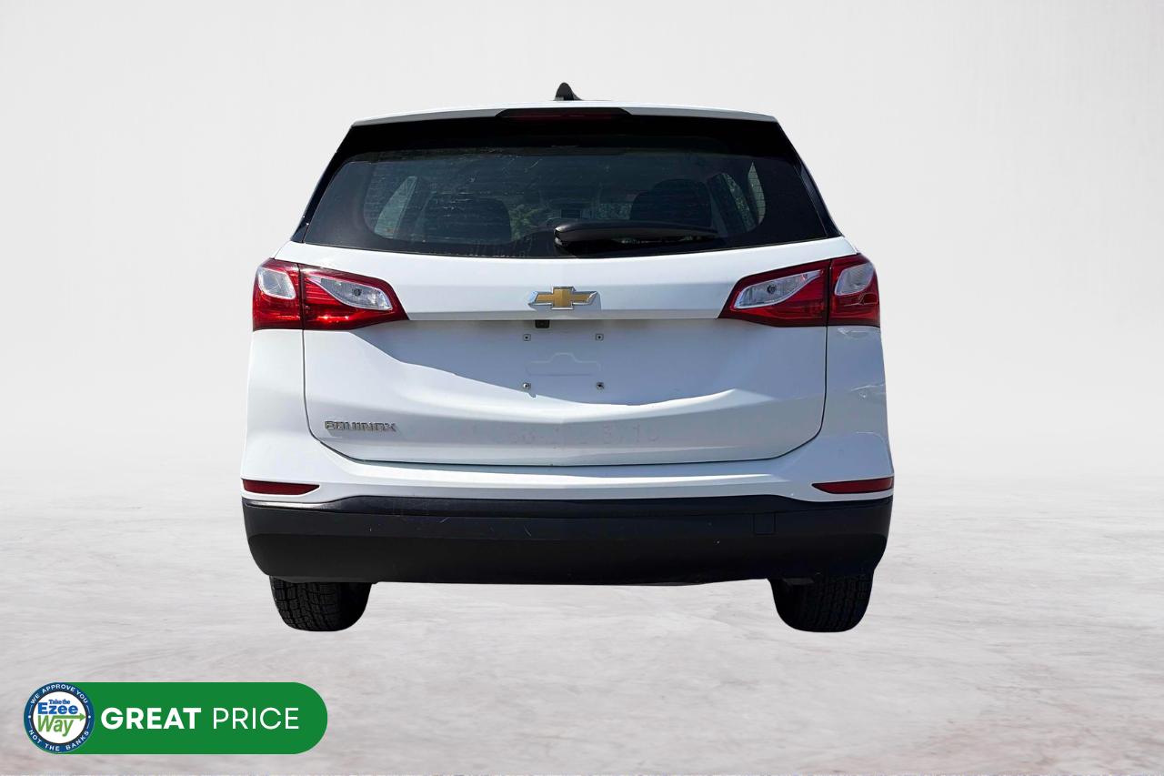 2021 Chevrolet Equinox LS Photo2