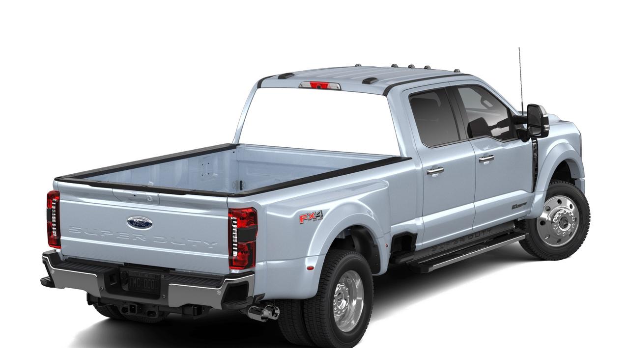 2026 Ford F-450 4X4 CREW CAB PICKUP/ Photo2
