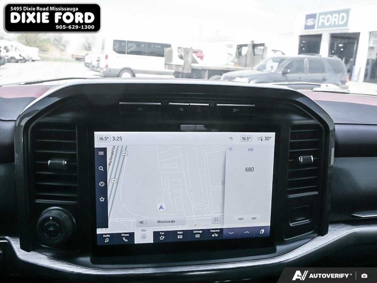 2023 Ford F-150 Lariat Photo