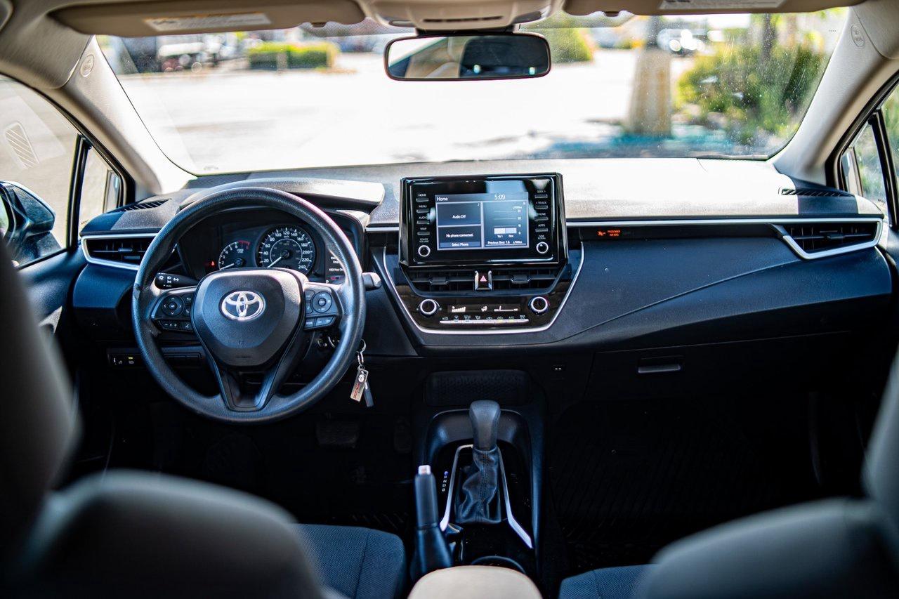 2022 Toyota Corolla LE Photo