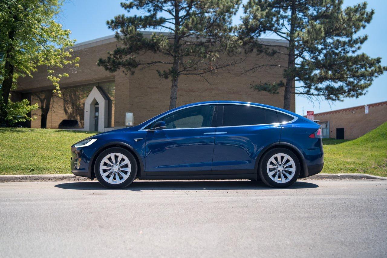 2020 Tesla Model X LONG RANGE AWD Photo3