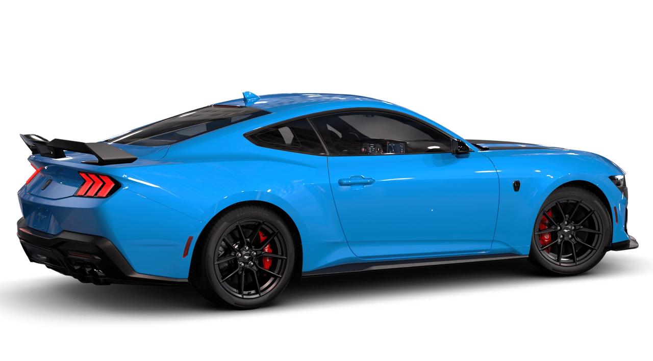 2026 Ford Mustang Dark Horse Photo2