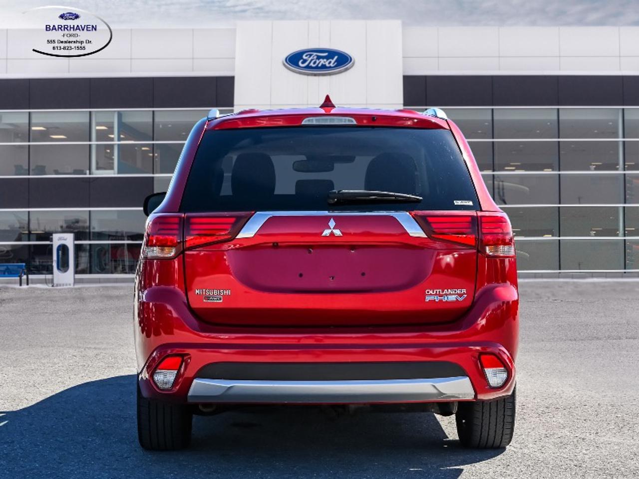 2018 Mitsubishi Outlander Phev GT Photo