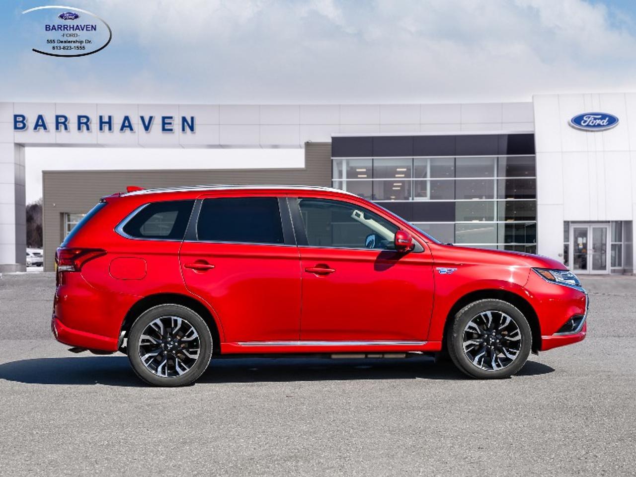 2018 Mitsubishi Outlander Phev GT Photo