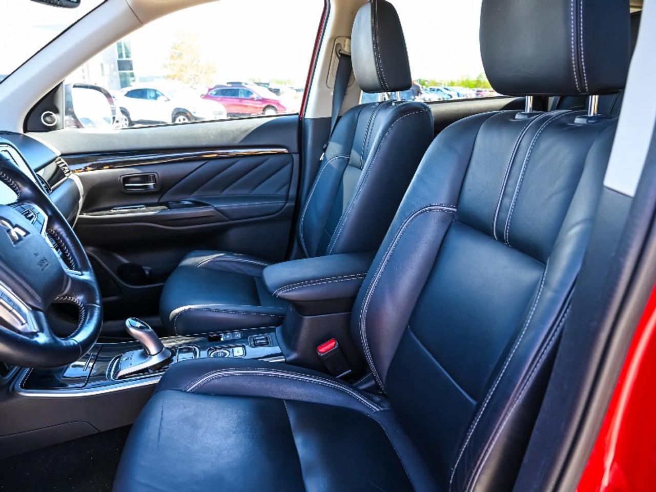 2018 Mitsubishi Outlander Phev GT Photo